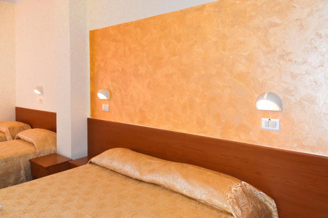 Hotel Karin Marebello Ngoại thất bức ảnh